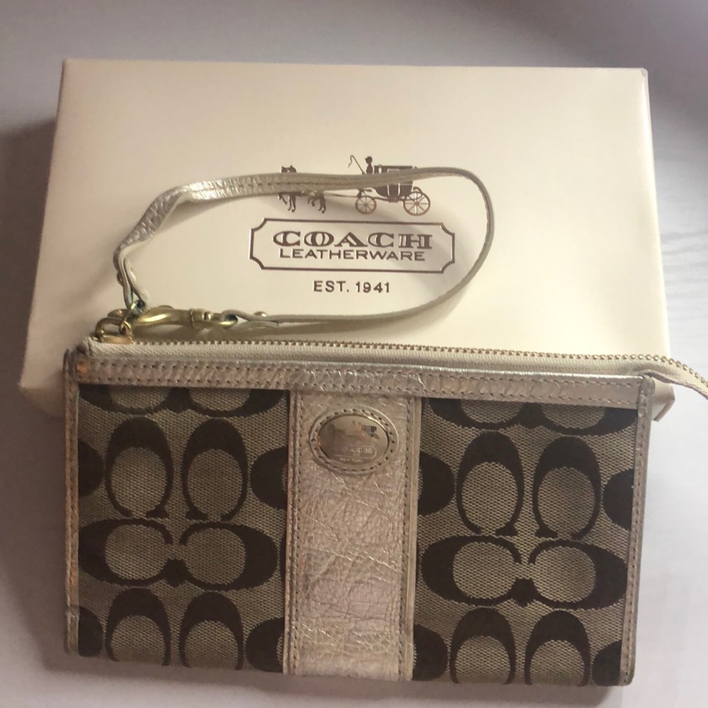 Coach Wristlet wallet